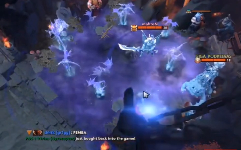 救球队于水 救球队于水